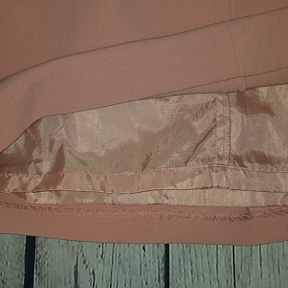 FOREVER 21 Lg pink skirt - Picture 4 of 6